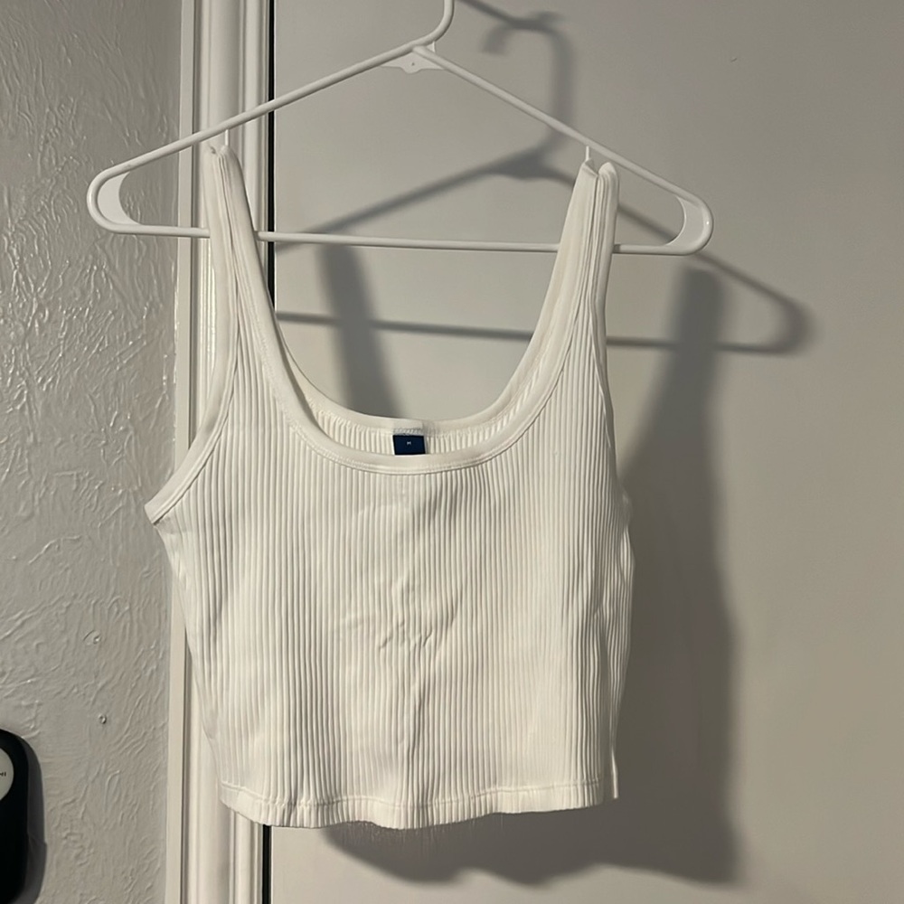 Cropped tank